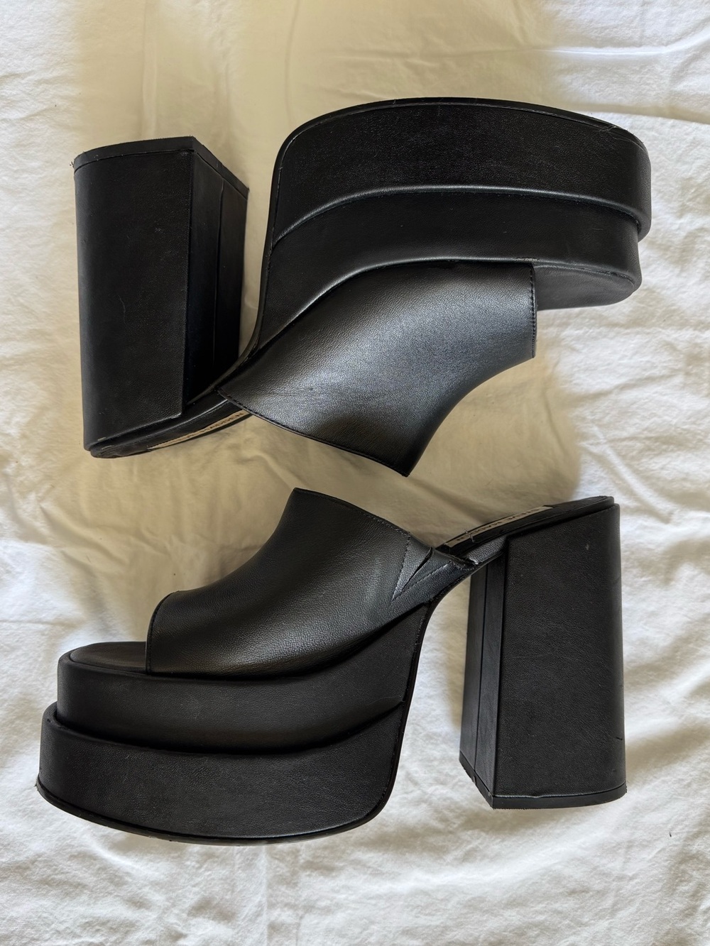 Steve Madden CAGEY Black Leather Platform Slide Heels